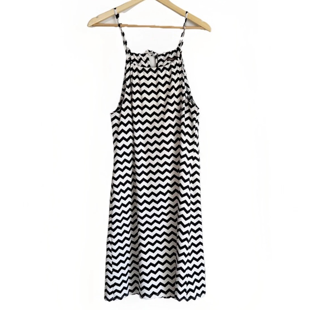 J.Mclaughlin Womens Large Black Chevron Catalina Cloth Dress Built In Bra Resort